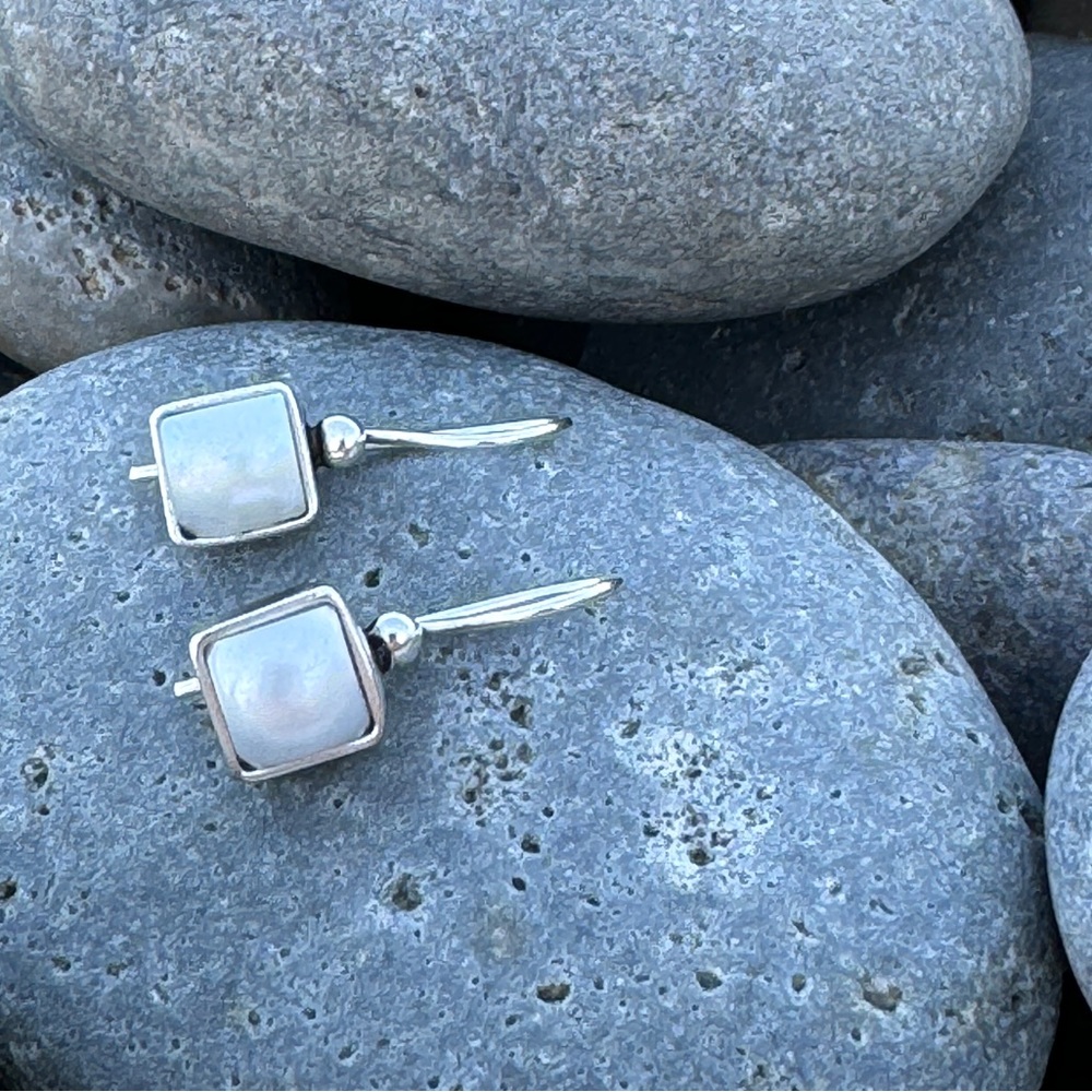Sundance Pearl EARRINGS sterling Silver freshwater birthstone gemstone gift gem - Picture 3 of 7